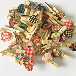Mini wasknijpers 100 stuks - Houten clips met hartjes - Schattig en kleurrijk - Perfect voor knutselen - ShopVlot — thumbnail 5