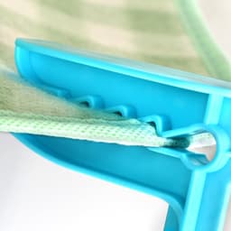 Strandhanddoekclips - 8 stuks - Haring met handdoek klem - Strandlaken klem - Knijpers - Handdoekknijpers - Winddicht - ideaal voor strand, reizen, kamperen of picknicken — thumbnail 4