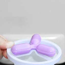 Pluisvangers Wasgoed - Haarfilter Wasmachine - Kleding Schoon Houden - Herbruikbaar Ontwerp - 17x9cm - Paars — thumbnail 3