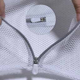 Duurzame Waszakken van Honeycomb Mesh voor Fijne Was, Ideaal voor Kleding, Handdoeken en Bedlinnen (2 Stuks, 60 x 60 cm) — thumbnail 3