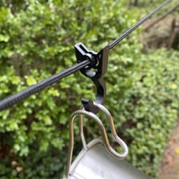 Waslijn Outdoor - Kledinglijn Ophangen - Kleding Drogen - Met Karabiners - 5 Meter - Rood Reflecterend — thumbnail 4