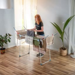 KADAX Droogrek met 18 m drooglengte, stabiele vleugeldroogdroger van roestvrij staal, inklapbaar, met antislip voeten, voor beddengoed en kleding, gemaakt in de EU (wit/blauw) — thumbnail 5