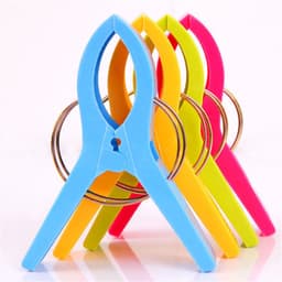 Strandlaken Knijpers - Wasknijpers - Grote Handdoek Klemmen - Badlaken Clips - 4 Stuks - wasknijper - dekbedhoes - Gekleurde grote kunststof handdoek/strandlaken knijpers 12 cm - Badlaken/strandlaken klemmen — thumbnail 5