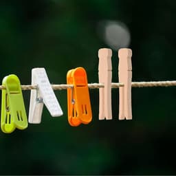 Houten Wasknijpers - Natuurlijke Clips - Kleding Ophangen - Beschermt Stoffen - 6.5 cm Lengte - Khaki — thumbnail 3