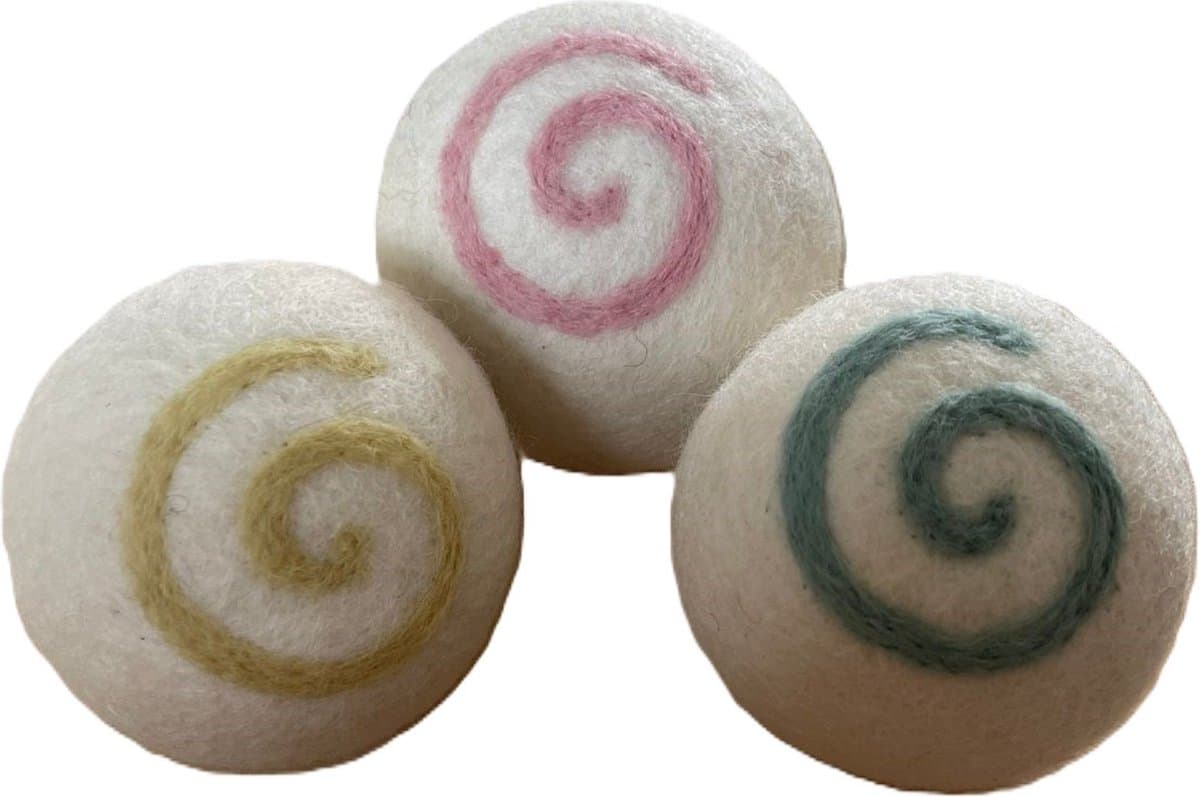 Una Lomes Wasdrogerbollen. Wasdrogerballen. Drogerbollen. 100% wol. Duurzaam. Social Impact. Fair trade uit Nepal. Viltatelier. Sociale werkplaats. Energiebesparing. Geen plastic afval. Goed gevoel. Zacht voor je was, Lief voor onze wereld — afbeelding 1