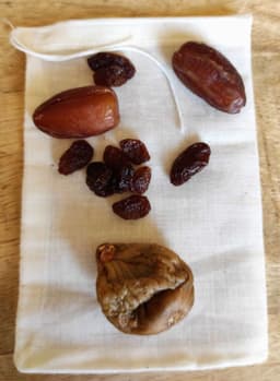 Katoenen vruchtenzakje met rijgkoord 10x15cm voor waterkefir maken, kombucha maken, jun en 2e fermentatie — thumbnail 2