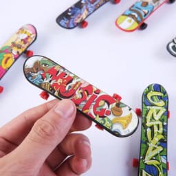 JGS Premium - Vingerskateboard Set voor Kinderen - Speelgoed 8 Stuks - Feestcadeau voor Tieners - Vingerbordspel Set - Jongens en Meisjes - Diverse Stijlen — thumbnail 5