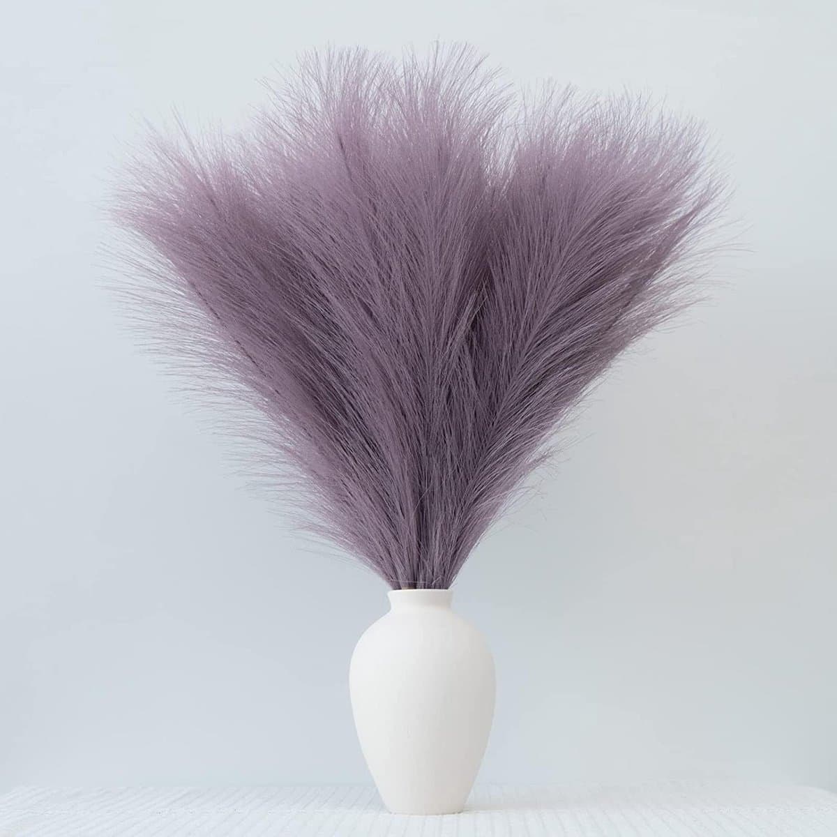 30 stuks kunstmatig pampasgras lila (55 cm) – Flauwe droogbloemen decoratie voor vaas – Boho kunstbloemen & kunstplanten voor woonkamer, tafeldecoratie & bruiloft (klein, pluisvrij) — afbeelding 1
