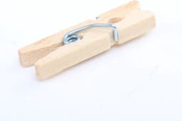 Mini knijpers hout - kleine knijpers - wenskaarten - geboortekaartjes - foto's — thumbnail 1