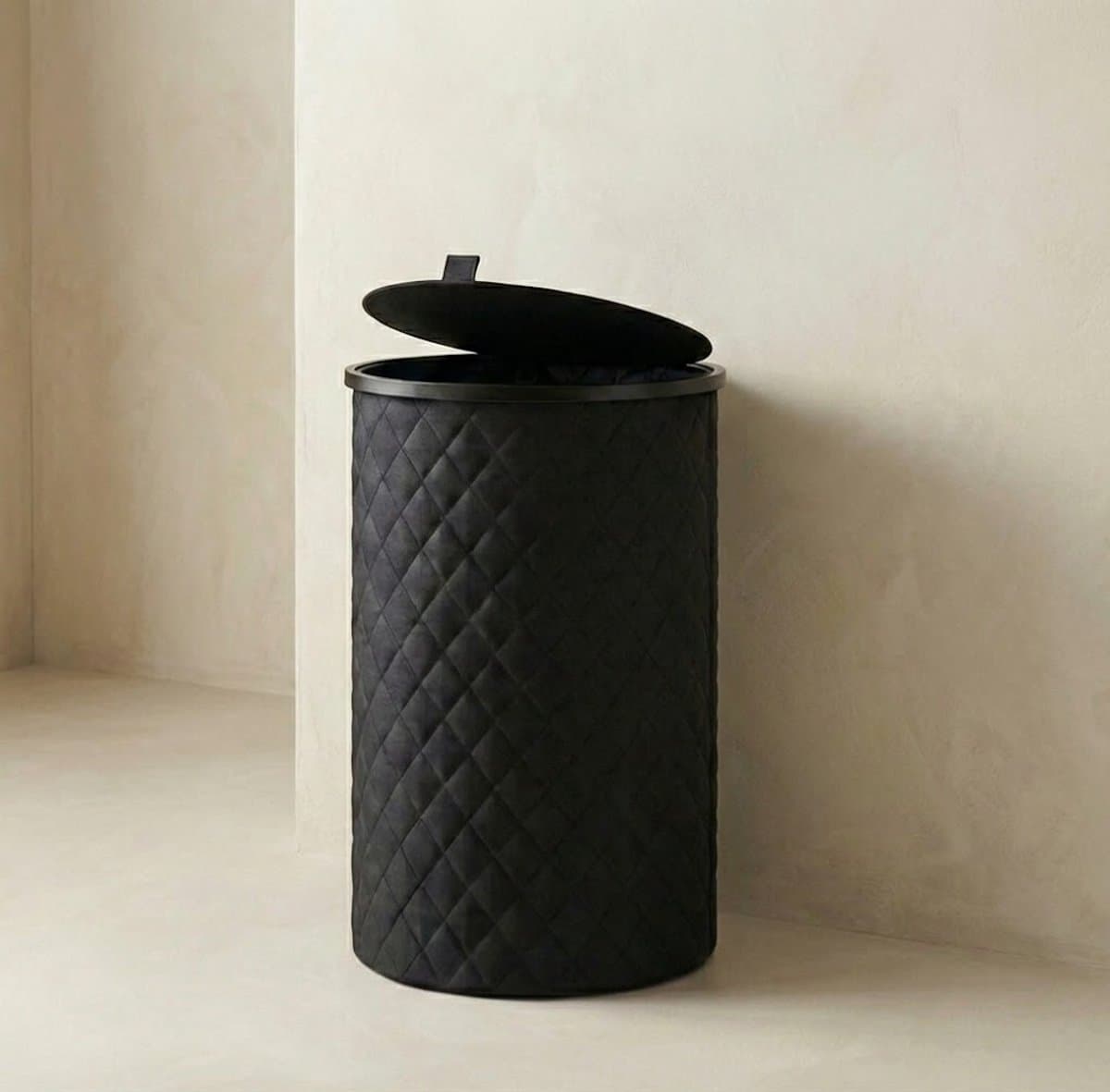 MAZAZU Wasmand Rond - 99 Liter - Diamond Stitch - Zwart - Met Deksel & Uitneembare Waszak - Hoog & Smal Design - 38x69 cm — afbeelding 1