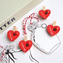 Cosensi - Houten wasknijpers rood mini-hart decoratie bruiloft foto's adventskalender — thumbnail 3