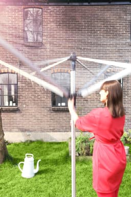 Brabantia Lift-o-Matic Advance Droogmolen - met Kunststof Betonanker, Beschermhoes en Wasknijpertasje - 50 m - Metallic Grey — thumbnail 4