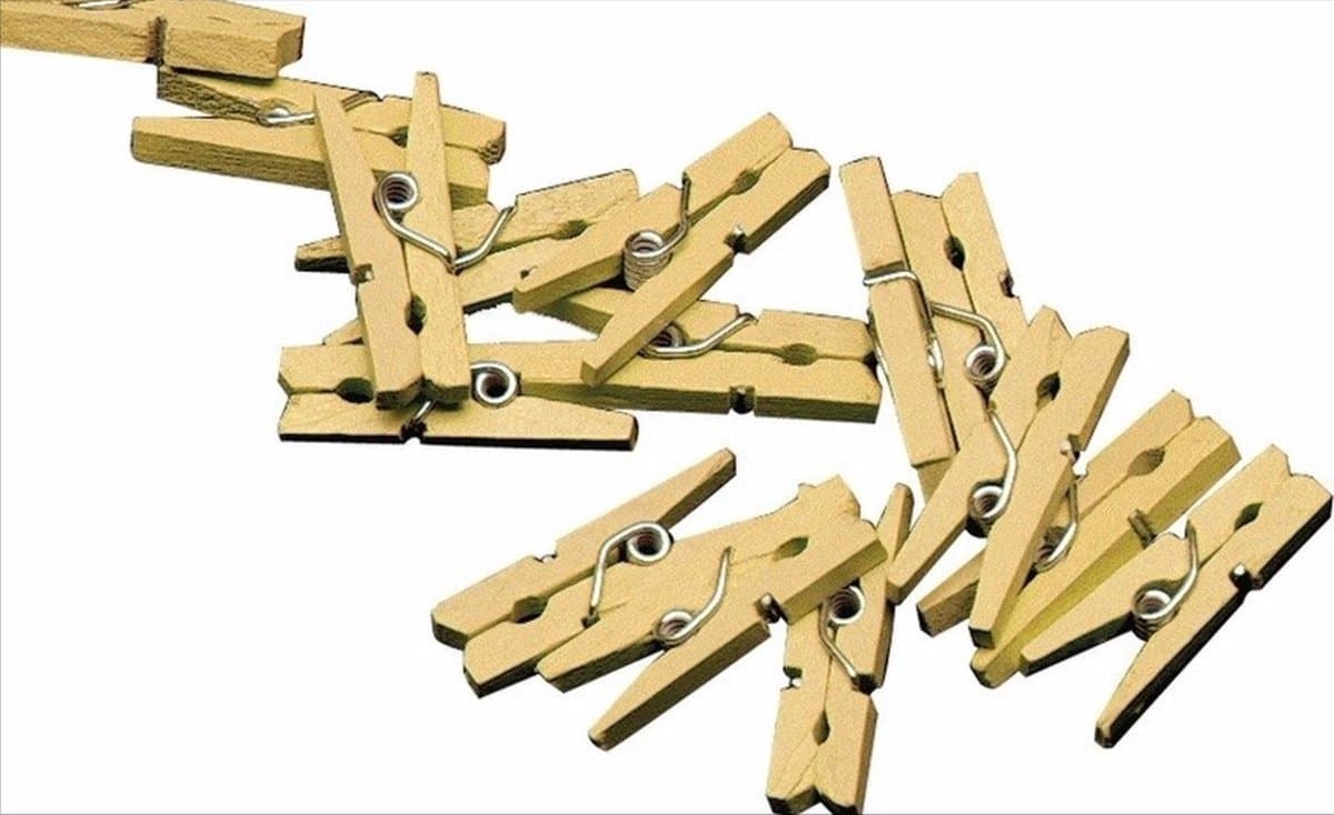 *** 20x mini knijpertjes goud - 2 cm - perfect voor kleine en mini knijpers - ideaal voor het ophangen van kaarten! van Heble® *** — afbeelding 1