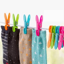 48 Stuks Kledingknijpers met 2 Mandjes voor Buitendrogen - Winddicht en Duurzaam Plastic voor Lucht- en Vochtbestendige Opberging — thumbnail 3
