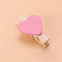 50 Roze Mini Houten Hartvormige Clips voor Foto's, Kaarten en Knutselprojecten — thumbnail 5