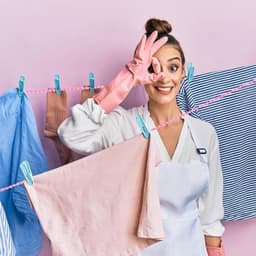 Draagbare waslijn voor binnenkleding drogen - 2 stuks - 4 meter nylon touw - winddicht - reizen, kamperen, wasgoed - wit. — thumbnail 2