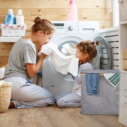 dubbele wasmand - bamboe - stof - 2 vakken - 74 l - draagbaar - badkamer — thumbnail 4