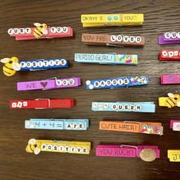 200pcs 8.5x1cm Wooden Clothespins Bulk, Non-slip Spring Bamboo Clothespins, Wooden Cloth Pegs for Hanging Clothes - ShopVlot — thumbnail 2