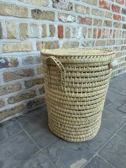 Wasmand – Was – Mand - Badkamer - Opbergmand - Palmblad - Laundry - Laundrybasket- Rieten mand - Speelgoed - Opbergen - Mand met naam - Pompon - Wol – Geschenk - Kinderkamer - Gepersonaliseerd - Handgemaakt - Decoratie - Geboorte - Cadeau — thumbnail 2