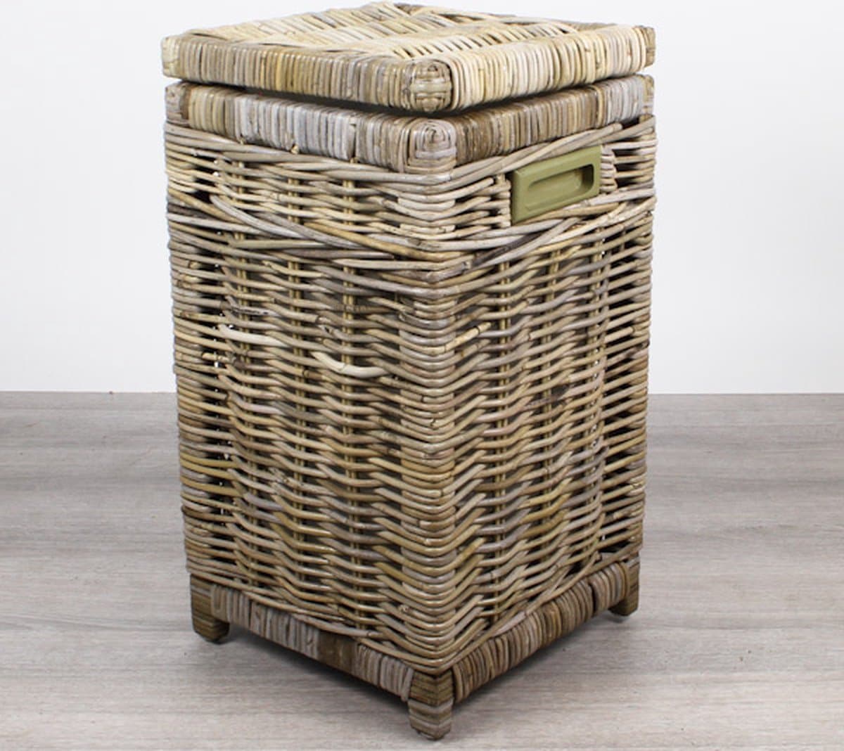 Migo Styling - Kleine Wasmand - Smal - Vierkant - Met deksel - 30-30-55 - Riet - Rotan — afbeelding 1