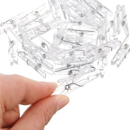 Dailygoods- Foto Clips 100 Stuks - Kleine Wasknijpers - Kunststof - Decoratie - DIY Projecten - Diverse Kleuren - Stevige Klemkracht — thumbnail 2