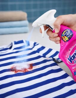 Vanish Oxi Action Spray Vlekverwijderaar – 2 x 750 ml – Krachtige Vlekverwijdering voor Textiel — thumbnail 5