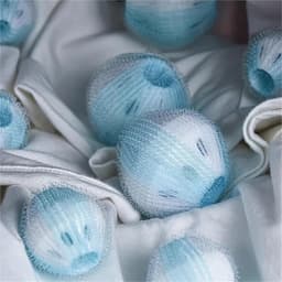 12 stuks - Wasbollen - Anti-Kluwen Pluisbal Wasballen - Nylon Wasmachine Ballen voor Hondenhaar, Pluisjes en Diepere Reiniging - Herbruikbare Drogerballen Alternatief - Blauw — thumbnail 2