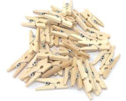 Premium - Houten Kleine houten mini knijpers - 20 STUKS - Hout - Knijpertjes - Fotoknijpers - Geboorte wasknijpers - 2.5 CM - Foto knijpers - Knijper om foto's aan op te hangen - Fotohouder - Knijpers - Wasknijpers - Kerstkaart hangers - Pola