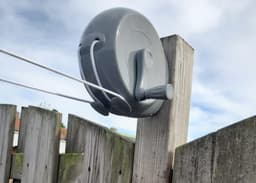 Uittrekbare waslijn drooglijn - handmatig oprolbaar - 2 x 15 meter - voor binnen en buiten - duurzaam en energiebesparend - zolder of camping — thumbnail 2