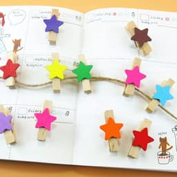 Dailygoody - sterren wasknijpers hout - mini clips - kleurrijke decoratie - geel - fotohouders voor knutselen - geschikt voor feestdagen - 50 stuks — thumbnail 3