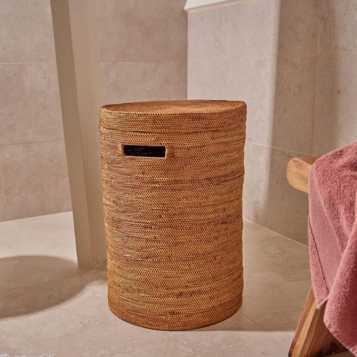 DUA - Atta rieten wasmand - Met deksel - Laundry Basket — afbeelding 1