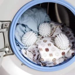 2 stuks Washing Laundry Ball，Cartoon Hedgehog Washing Balls Reusable Washing Ball Washing Machine Hair Grippers，wit — thumbnail 4