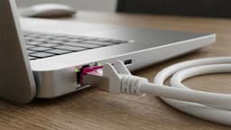CAT6a netwerkkabel 1 m - rood - verpakking van 10 stuks | S/FTP PiMF | GHMT gecertificeerd | 10 Gbps | 500 MHz | koper | halogeenvrij | RJ45 patchkabel — thumbnail 4