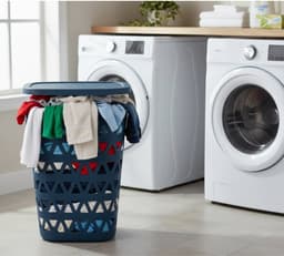 Curver Wasmand met deksel - ventilatiegaatjes - blauw - kunststof - 55 ltr - 42 x 34 x 60 cm — thumbnail 2