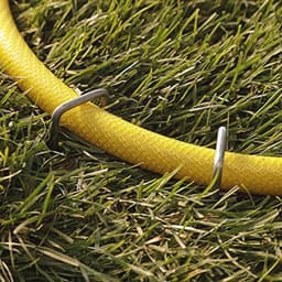 GardenMate 200 grondankers verzinkt van staaldraad 200 mm lang, 25 mm breed, Ø 3,8 mm, platte kop - voor harde en zachte vloeren — thumbnail 3