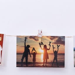 Wasknijpers Houten 10 Stuks - Mini Wasknijpers - Decoratieklemmen - Fotoclips - Houten Decoratie - Duurzaam Materiaal - Fotoklemmen — thumbnail 4