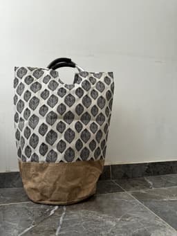 Bera Home Wasmand - Opvouwbare Wasmanden - Inklapbaar Wastas - 31x58cm - 43 Liter - IJzeren Pijpenrek - Praktische Wasoplossing — thumbnail 5