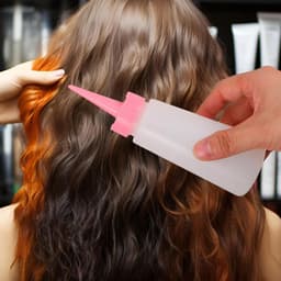 4 Stuks Delige Transparante Haarverf Knijpfles met Schaalverdeling Hervulbare Plastic Applicator Flessen in Blauw Wit Roze Groen voor Nauwkeurige Kleurmix Shampoo Dispenser Thuis — thumbnail 4