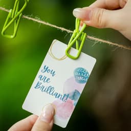 50-stuks Chipklemmen - Voedselzakklemmen - Wasknijpers - Mapklemmen - Fotodecoratie - Wanddecoratie - Geschikt voor het sluiten van snackzakken, het organiseren van documenten of het bevestigen van kleine huishoudelijke artikelen - Groen — thumbnail 2