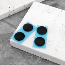 Dailygoods- Rubberen Voetjes 4 Stuks - Antislip Ondersteuning - Compatibel met Surface Laptop 3/4/5 - Duurzaam Materiaal - Diameter 8,5 mm - Laptopvoetjes — thumbnail 4
