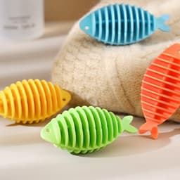 Anti-tangle washing balls for washing machines and dryers, 12 pack of reusable nylon wash balls to reduce wrinkles and remove animal hair，Drie van elk: blauw, groen, oranje en geel — thumbnail 1