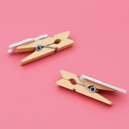 Wasknijpers Houten 10 Stuks - Mini Wasknijpers - Decoratieklemmen - Fotoclips - Houten Decoratie - Duurzaam Materiaal - Fotoklemmen — thumbnail 2