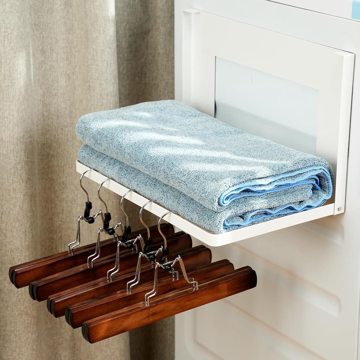 Wasmachine-rek opvouwbaar 40 x 25 cm - magnetisch - uittrekbaar - ideaal voor vuile kleding - ShopVlot — afbeelding 1