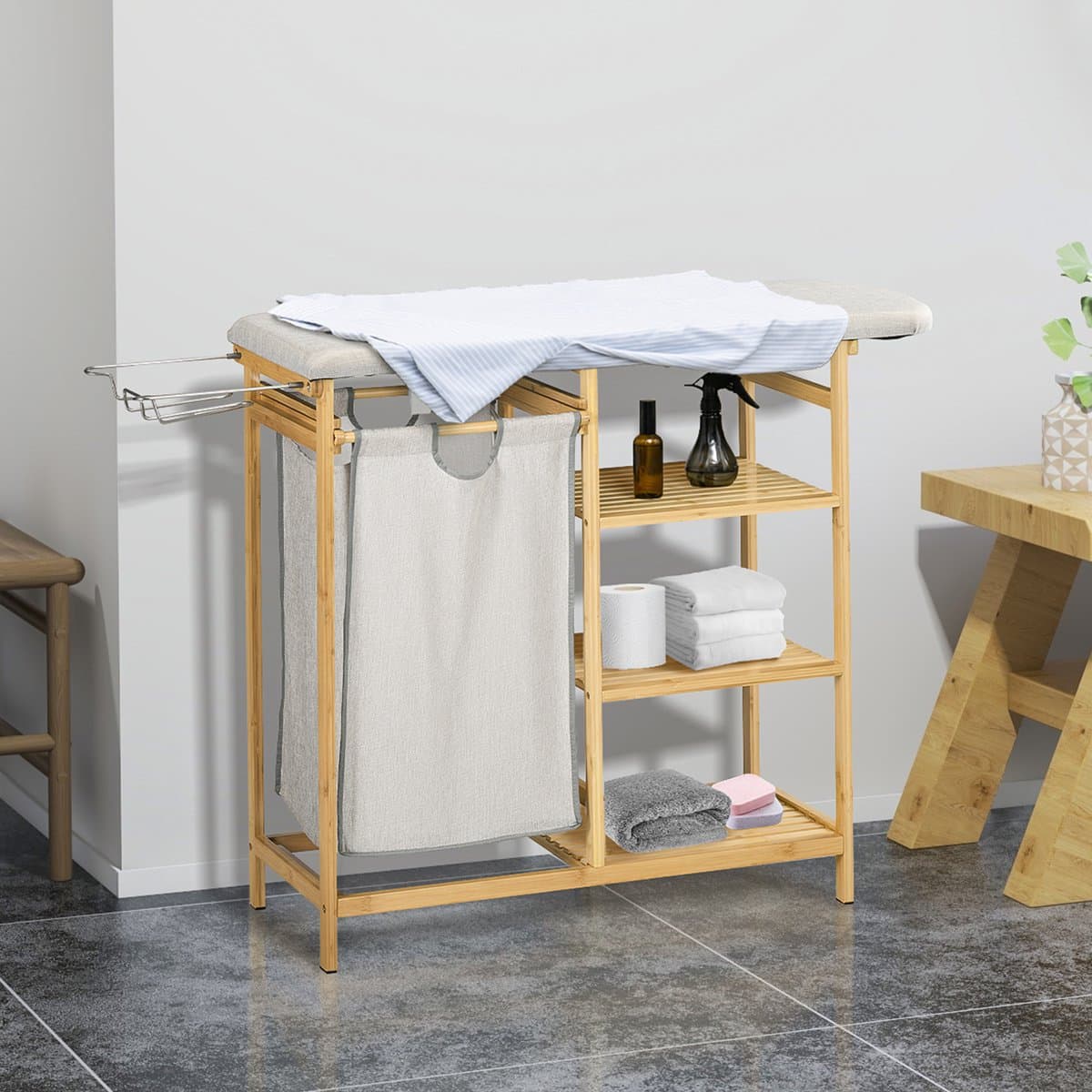 REDOM - Wasmand met strijkplank en 3-laags rek - Uitschuifbare waszak en uitneembare voering - Bamboe - Naturel - 113 x 34 x 82 cm — afbeelding 1