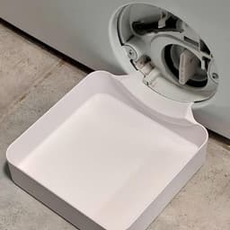2-stuks Afvoerbak voor de wasmachine - Lekbak voor de wasmachine - Overloopbeveiliging voor de vloer - Kunststof - 18x17,8x4,5 cm - Voor gebruik in wasruimtes en kelders om overlopen van waswater te voorkomen - Wit — thumbnail 1