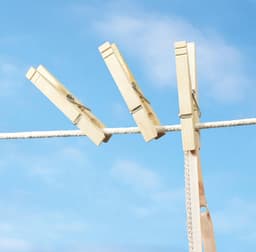 Houten Wasknijpers - Kledinghangers - Was ophangen - Niet-roestende veren - 100 stuks - Natuurlijk — thumbnail 3