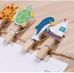 Dailygoods- Houten Knijpers 10 Stuks - Mini Wasknijpers - Fotoklemmen - Paperclips - Berichtklemmen - Decoratieklemmen — thumbnail 2