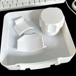 1 Pack Wasmachine Lekbak - Lekvrij Filter Reinigingsgereedschap - Wasmachine Afvoerbak - Afvoerbak Herbruikbare Watercollector - Gemakkelijk schoon te maken Plastic - Overloop - Afvoerbak - Wit - 18*18*7cm — thumbnail 2