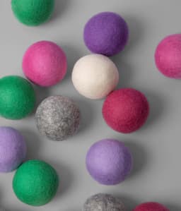 Lavender Wool Dryer Balls Set of 3 — thumbnail 2