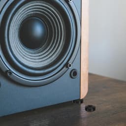 Luidspreker Isolatievoeten - Antivibratie Voetjes - Audio Verbetering - Schokabsorberend Rubber - 2x2x0.9 cm - Zwart — thumbnail 4
